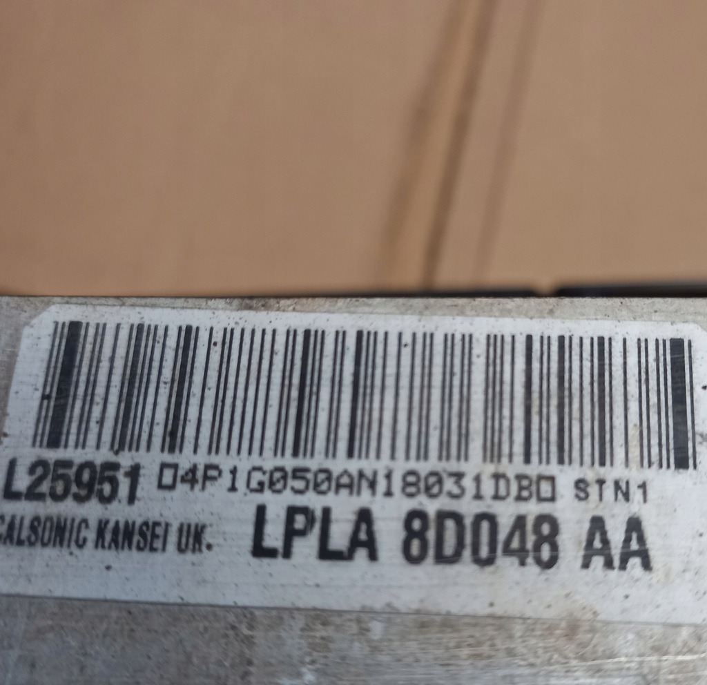 фото №5, Радиатор левая land rover defender l663 3.0 d mhev lpla8d048aa lpla9y475bc