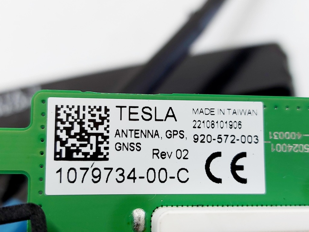 Купить Tesla y 22r. камера asystena поперечина 1514448-01-g