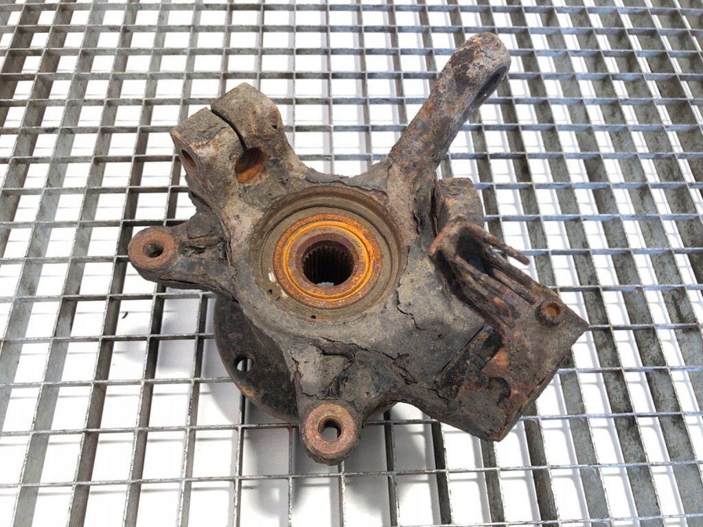 фото №2, Поворотний кулак лівий перед renault master ii 2.5 80km