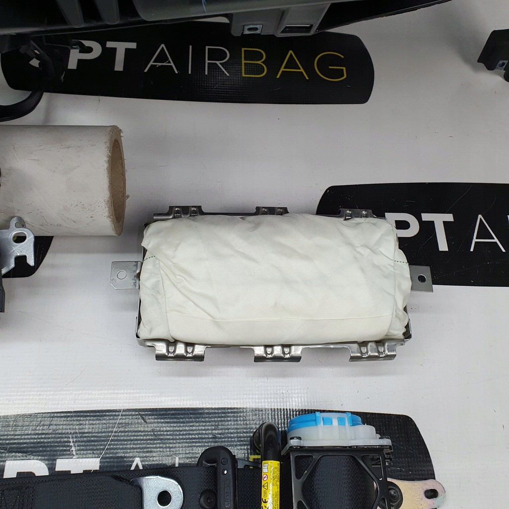 фото №8, Chr приборная панель консоль подушки безопасности ремни подушка безопасности