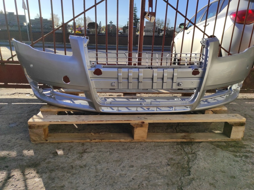 фото №7, Бампер перед передний audi a4 b7 pdc la7w