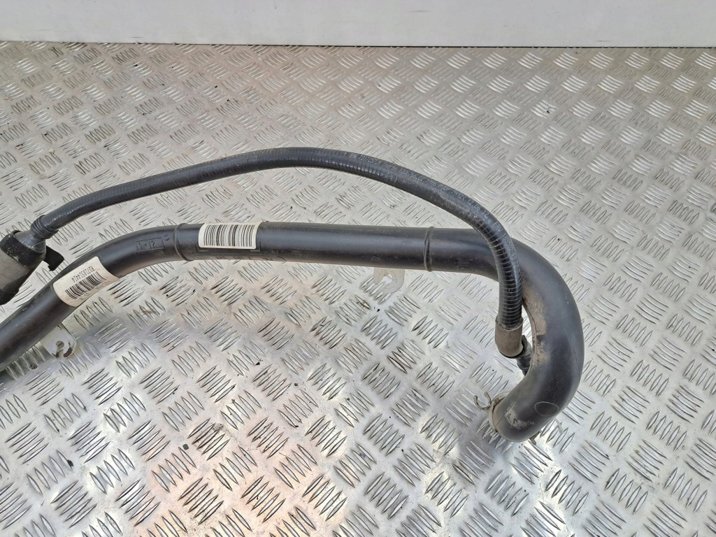 фото №4, Bmw 7 f01 f02 f03 f04 2013 труба заливной топлива