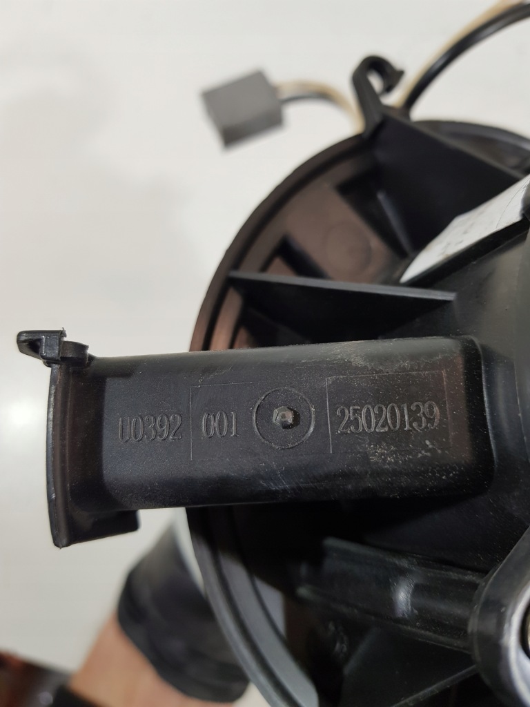 фото №8, Вентилятор обдув astra j zafira c 1.4t u7253002