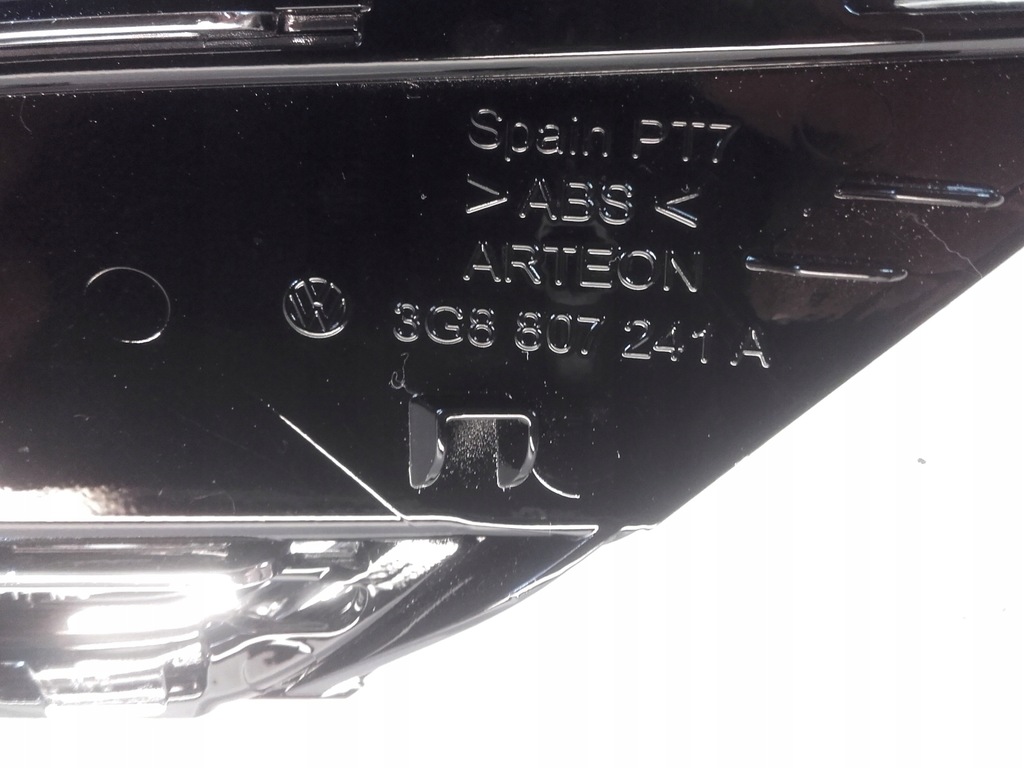 фото №2, Заглушка фаркоп перед vw arteon lift r-line 21r-