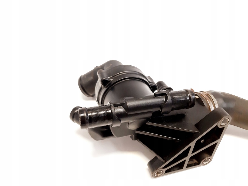 фото №5, Корпус термостата opel vivaro 1.6 cdti 110615432r