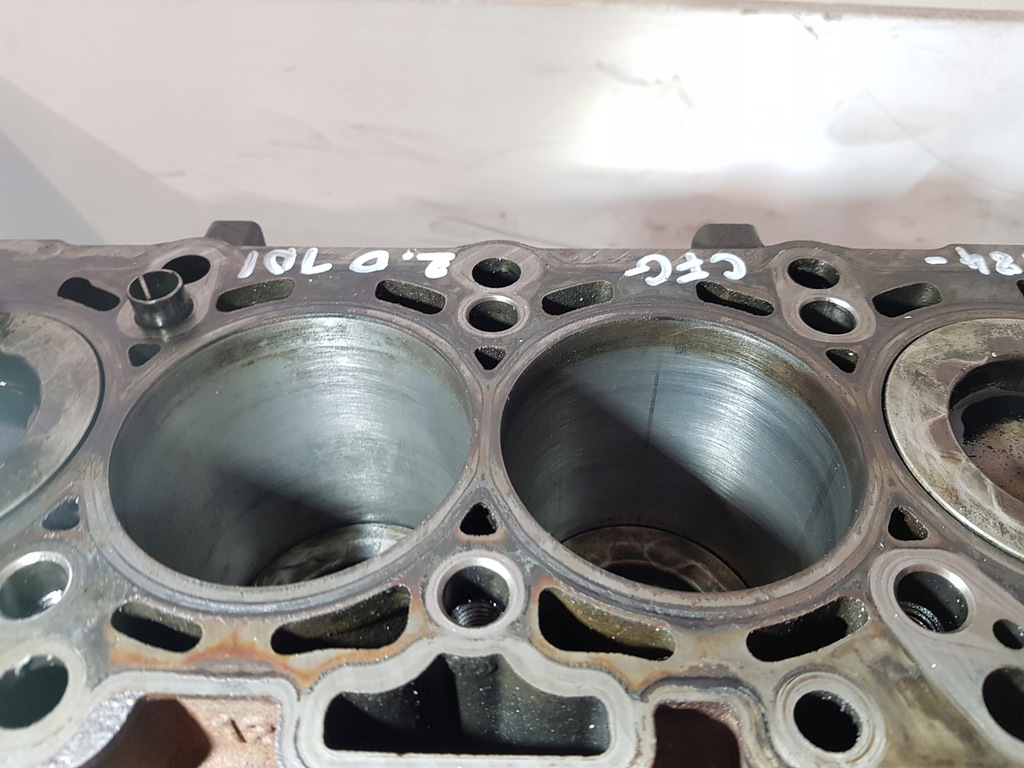 фото №11, Dół двигателя vw audi skoda seat 2.0 tdi cfg блок wał поршни