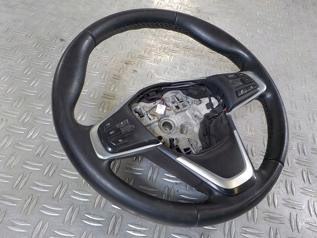 фото №7, Bmw 2 f46 17- повітропровід