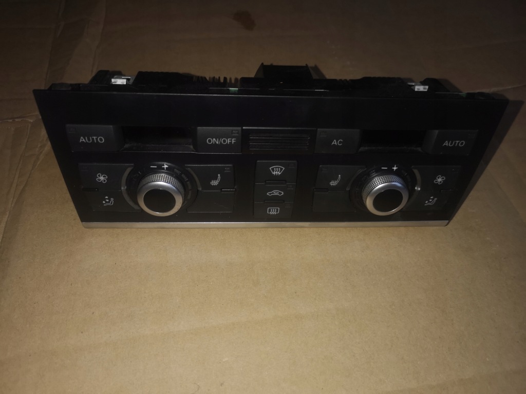 фото №1, Панель кондиціонера audi q7 4l lift 4l0820043ab