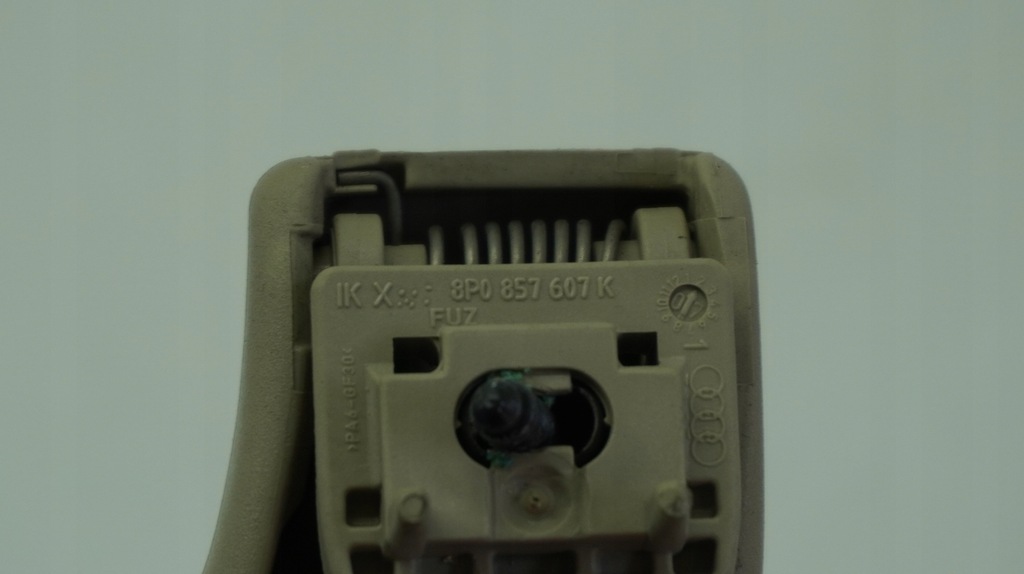 фото №10, Audi q7 4l ручка кронштейн потолочный