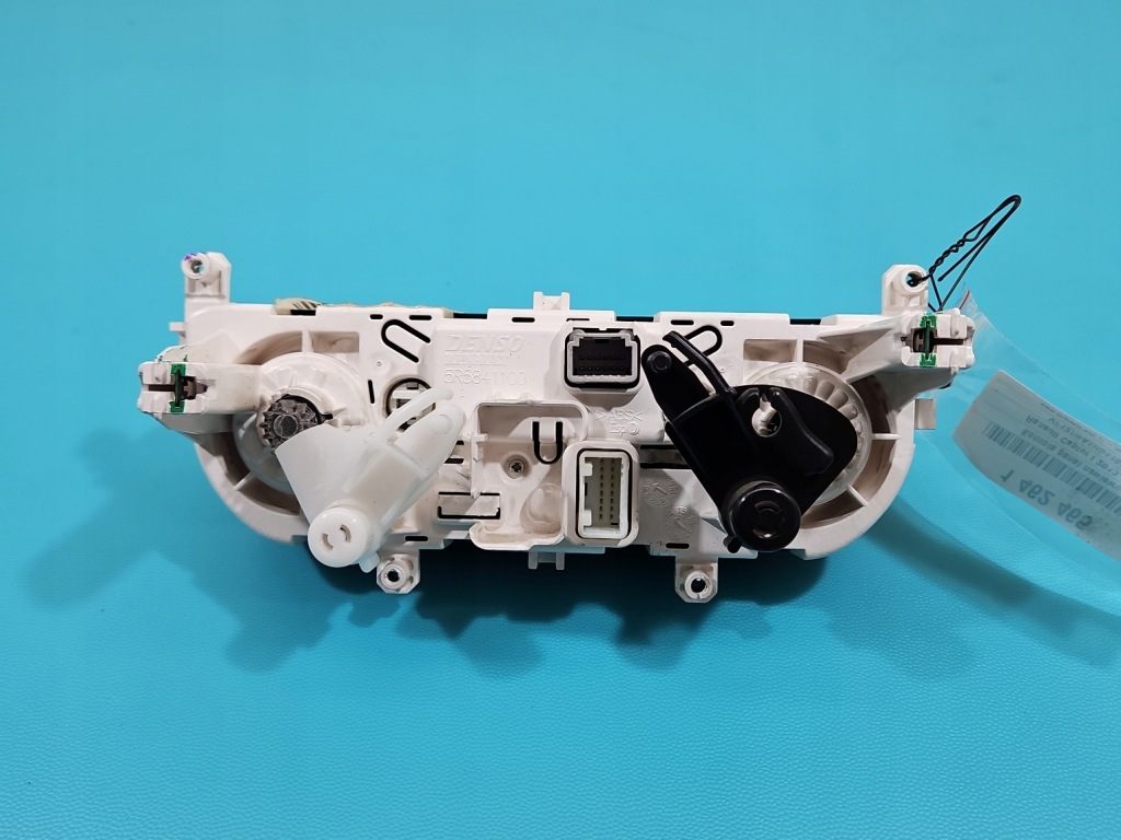 фото №7, Консоль панель обдув renault captur i 272704701r