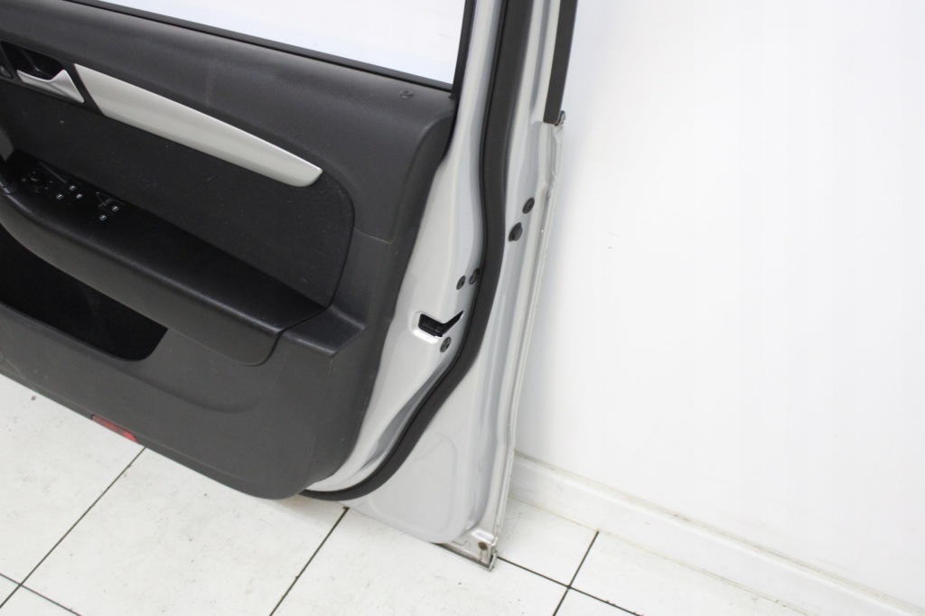 фото №13, Двері правий перед праве передні vw passat b7 2010r- la7w