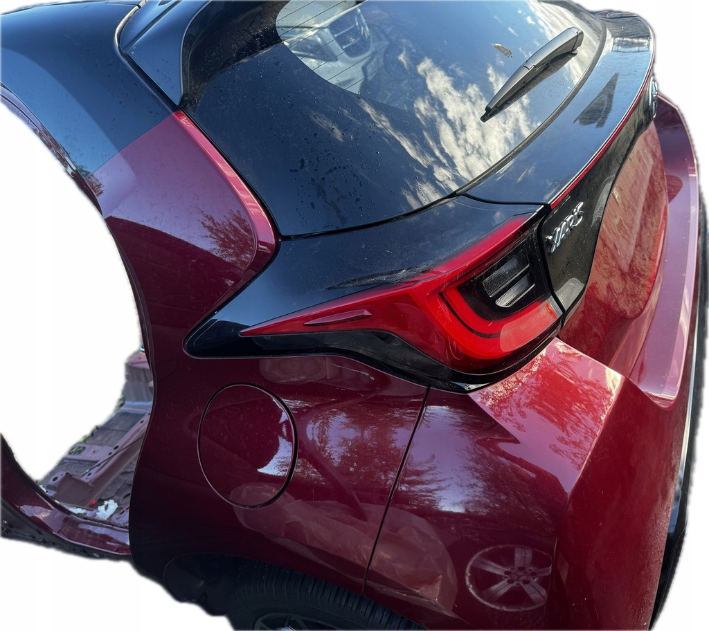 фото №6, Toyota yaris iv задня kompletny лампи кришка багажника бампер чверть задня дах