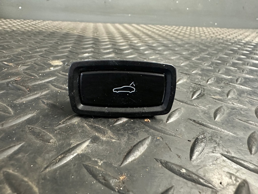 фото №1, Кнопка кришка багажника porsche cayenne 7pp959832f