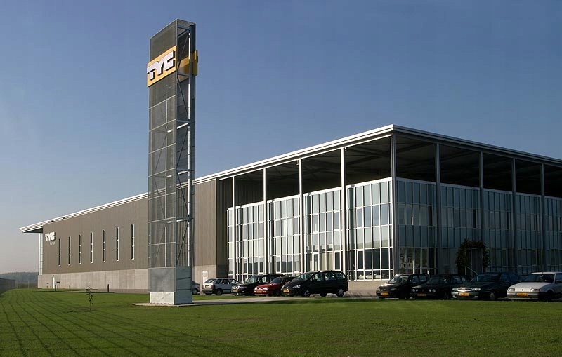 Фара le tyc в Украине