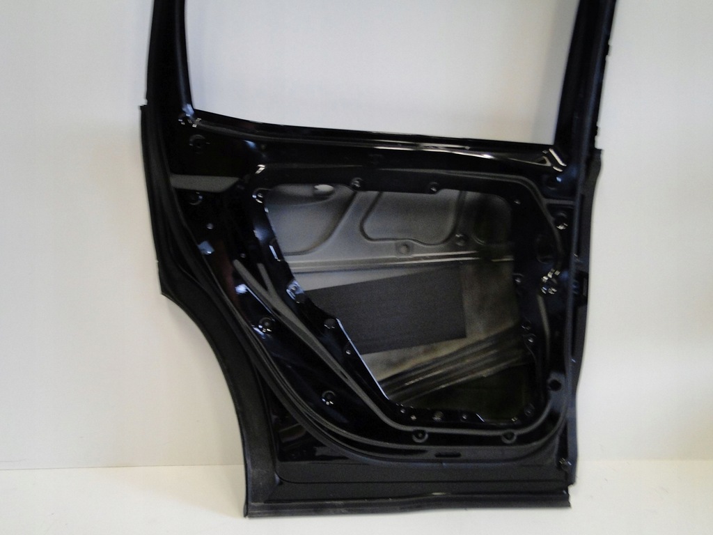 фото №14, Mercedes glb x247 247 двері задні ліва задня лівий 696