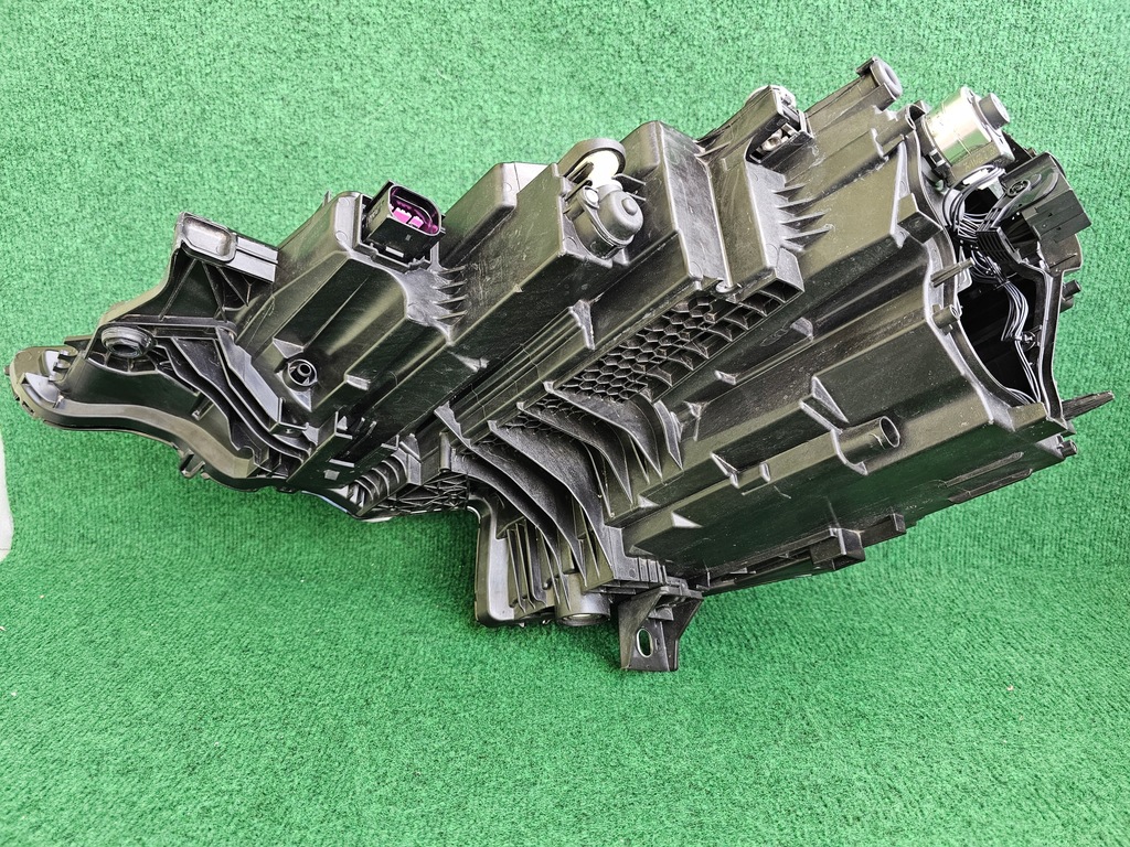 фото №12, Лампа audi q8 4m 4m8941034 full led перед правая ładna europa