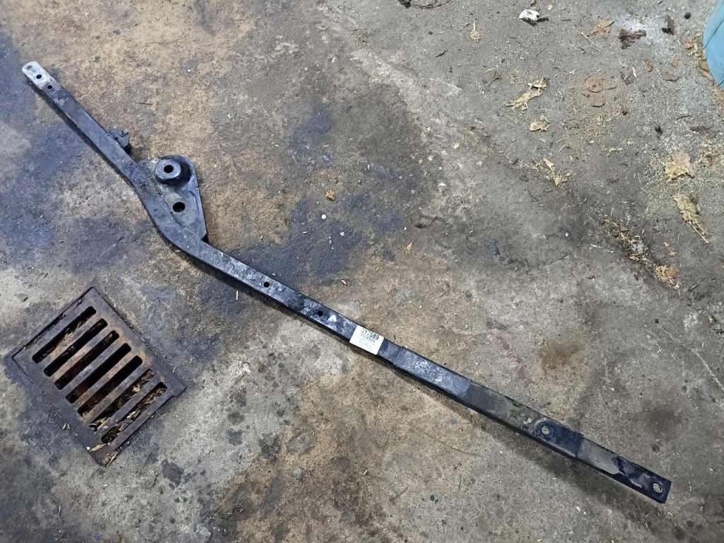 фото №1, Audi rs7 тяга поперечный распорка правый задняя 4k0505476c