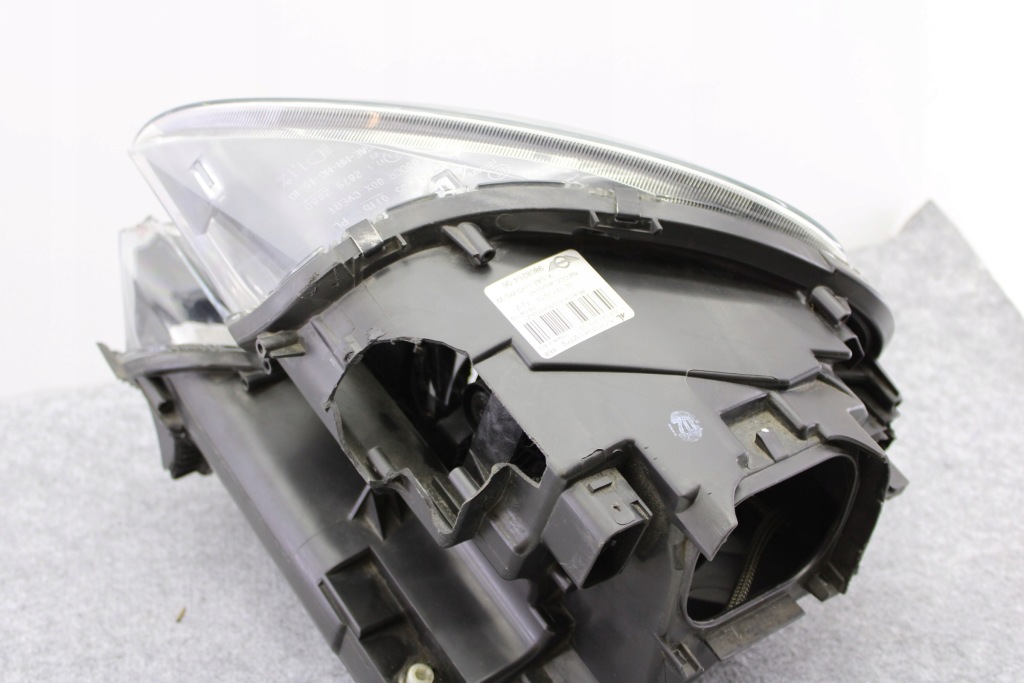 Mini countryman r60 r61 2010-2016 bi-xenon ксенон фара правый  9808254 Оригинал