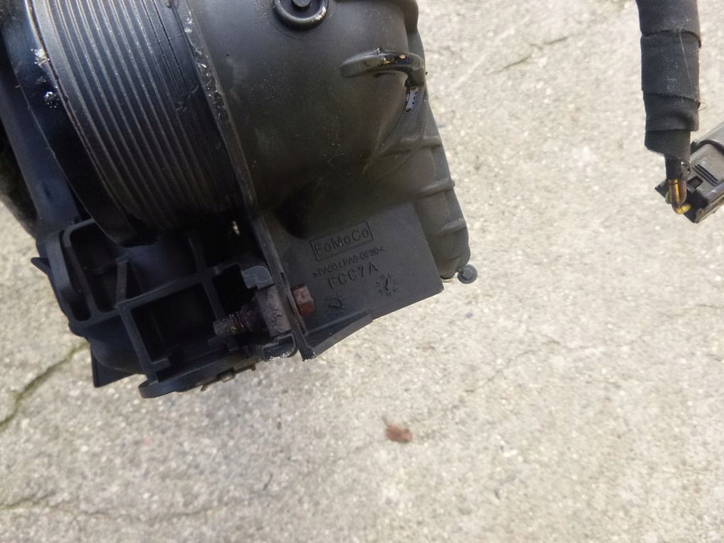 Ford mondeo mk5 2,0 tdci 14 радиатор воды комплект с Разборки