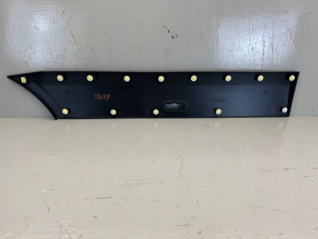 Mercedes sprinter w906 a906 06-19r молдинг двері бічна ліва Доставка