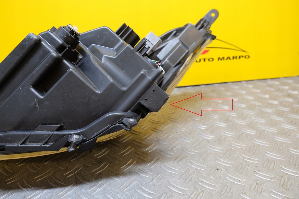 фото №16, Toyota prius c aqua lift 2017- фара лампа led правая usa