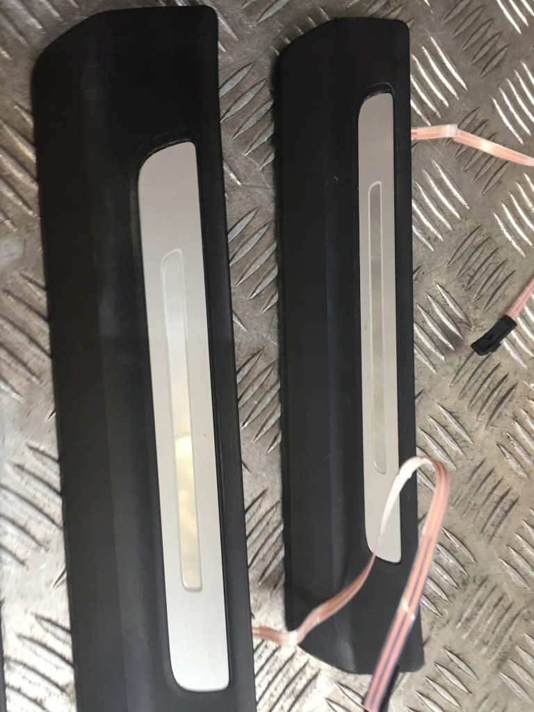 фото №8, Audi q8 накладки накладки пороговые s-line комплект подсвечиваемые