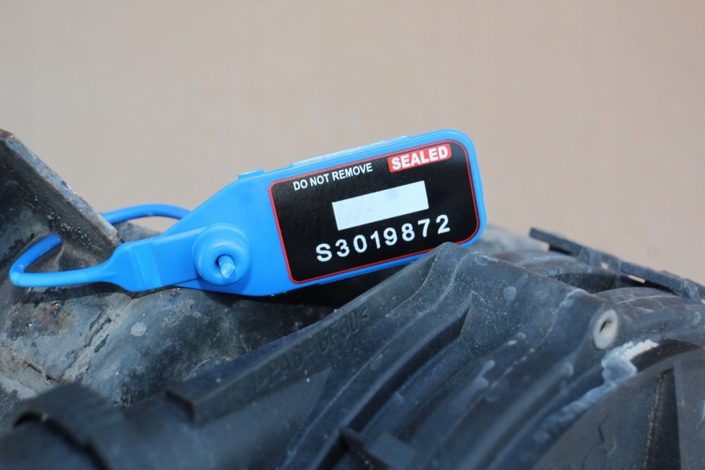 Насос повітря вторинного vw seat skoda 2.3 v5 150km бензин 071959253 в Україні