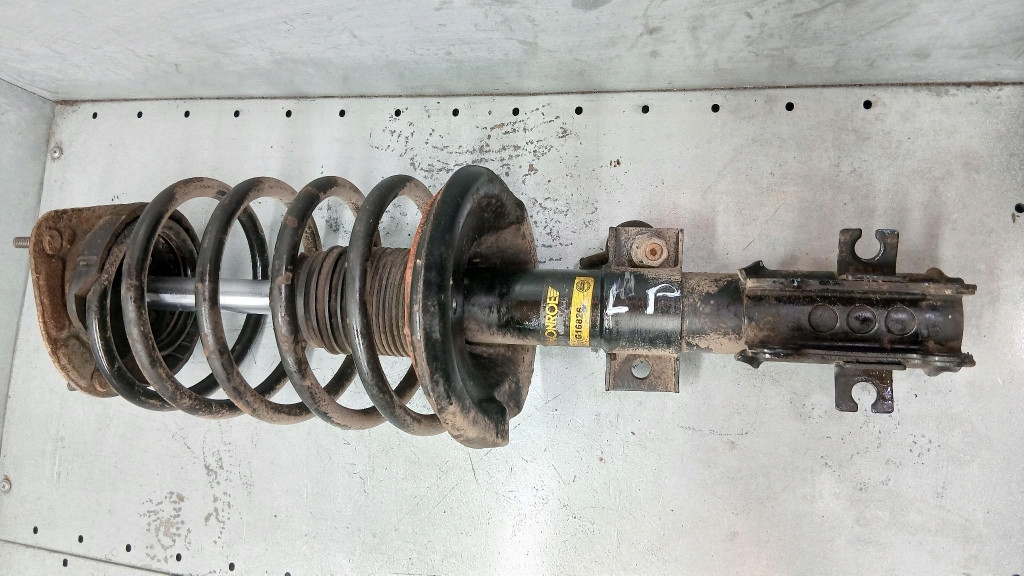 фото №1, Амортизатор лівий перед volvo s60 i 03r 2.5b