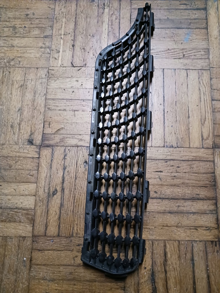 фото №1, Mercedes w176 amg diamond решётка решетка левая orygi