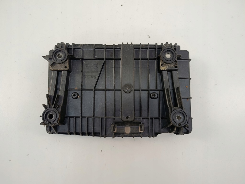 Mercedes glc 300 x253 основание аккумулятор a2056201502 Киев