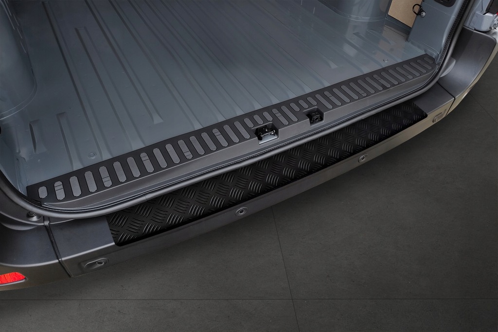 фото №3, Накладка молдинг na бампер renault master iii