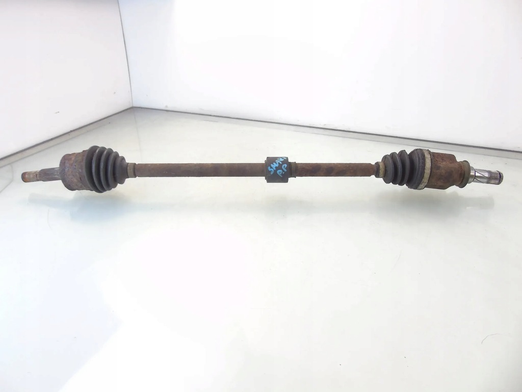 фото №1, Привідний вал права довга smart forfour i 454 1.3 b