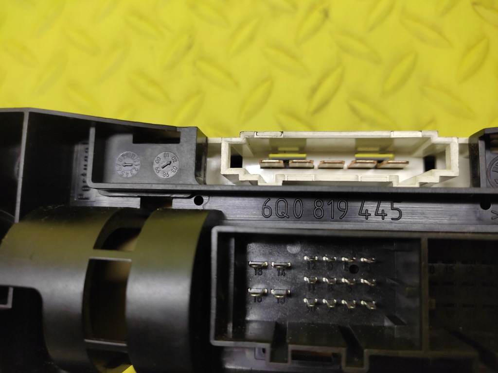 фото №7, Vw polo iv панель обдув кондиціонера 6q0819045p