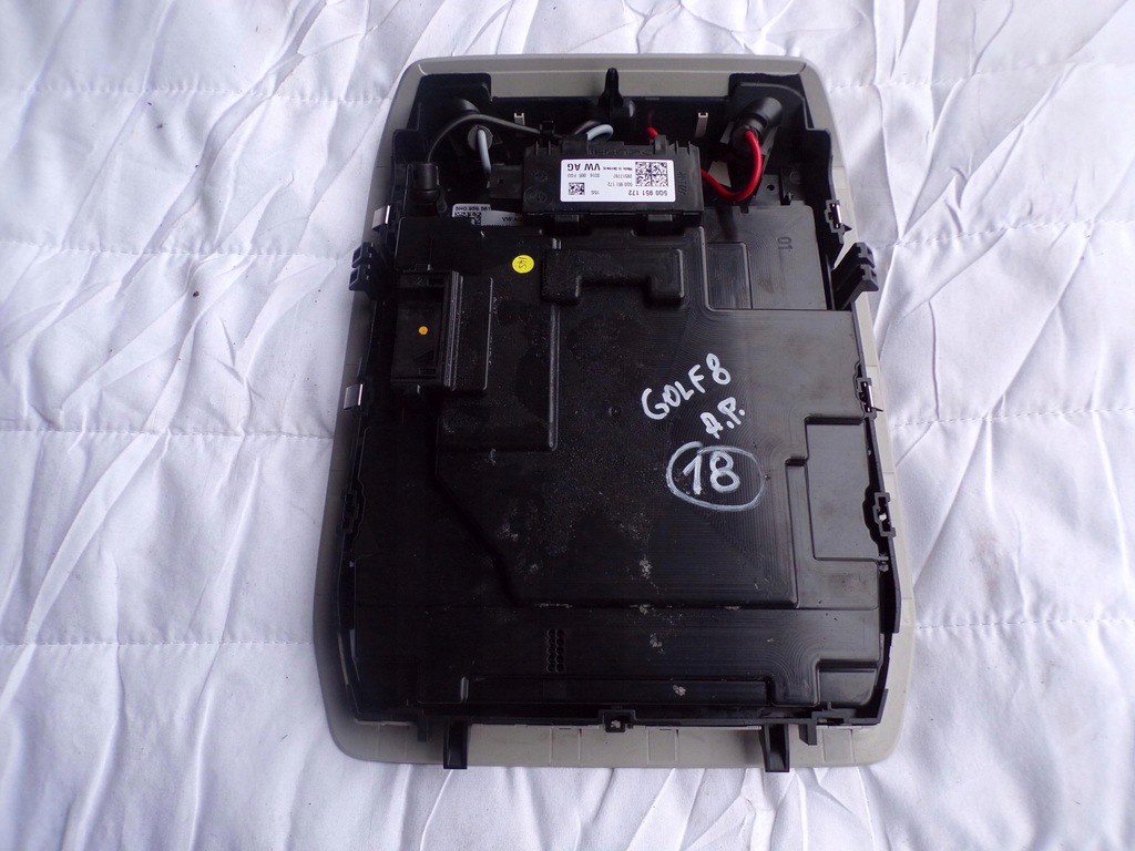 фото №7, Лампа стельовий датчик руху vw golf viii