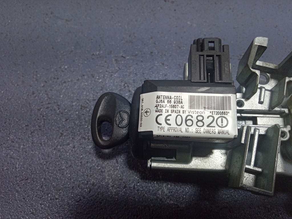 фото №5, Mazda 2 ii замок зажигания с ключ gj6a 66 938a