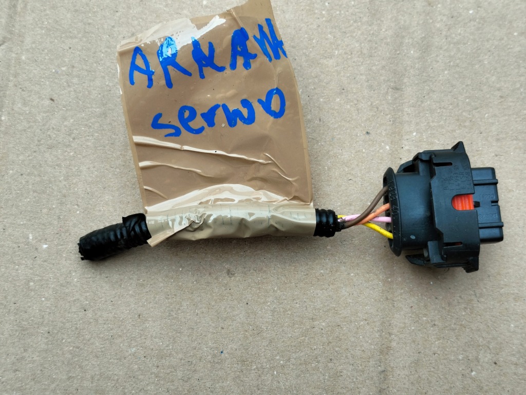 фото №1, Renault arkana 1,6 e-tech штекер усилитель тормозов