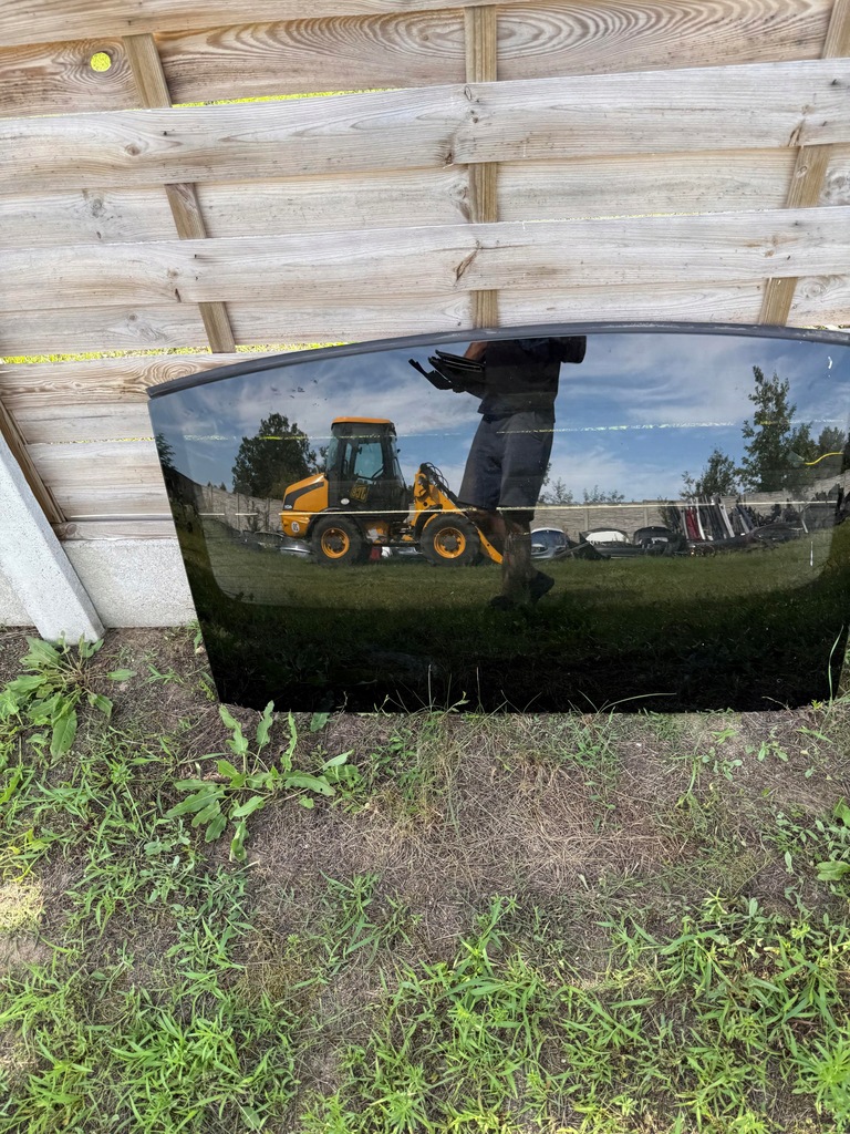 фото №1, Стекло задняя mercedes eqe v295 2957404200