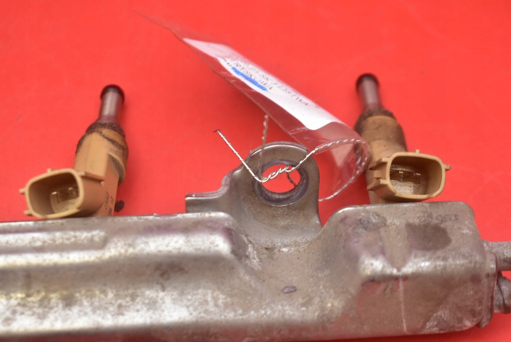 фото №7, Молдинг упорскування форсунки 23250-0t030 toyota auris ii e18 1.6 valvematic