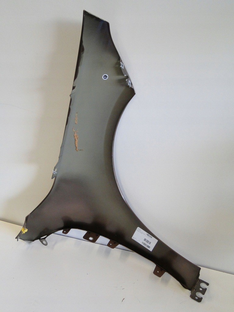 Mercedes крила лівий передній rosegold 817 cla 118 c118 x118 w118 Недорого