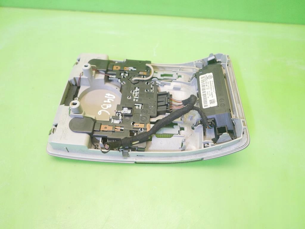 фото №7, Лампа освещение кабины перед audi a4 b6 00-04