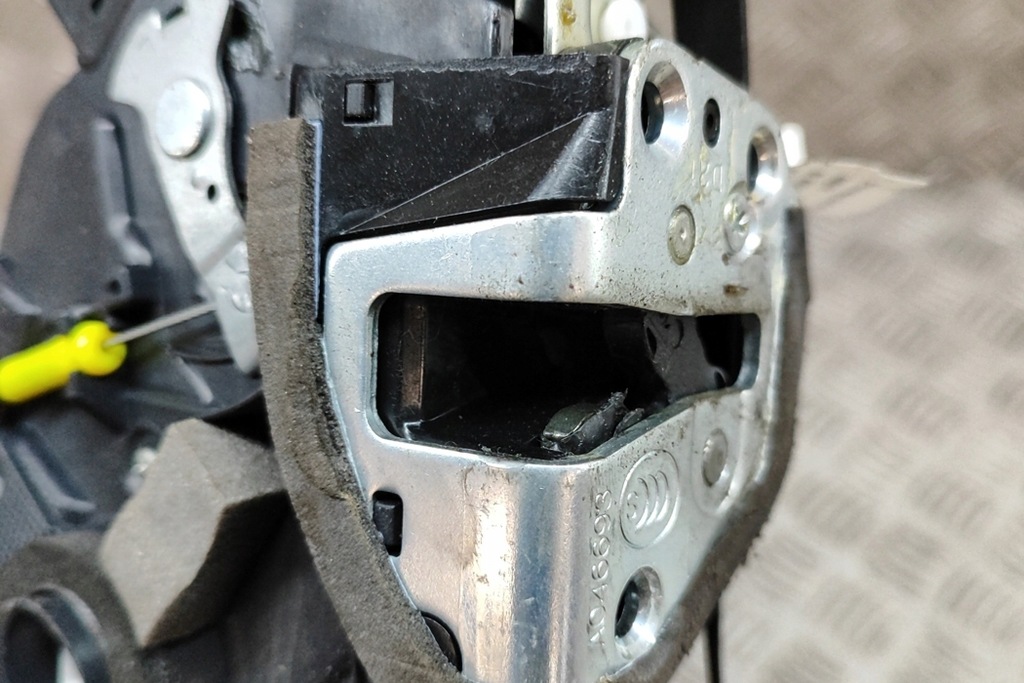 фото №6, Lexus gs l10 передний левый замок дверь lhd 69040-53100 2016 23247484