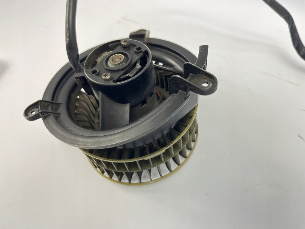 фото №12, Повітродувка вентилятор вентилятор mercedes w201 bez кондиціонер bez кондиціонера