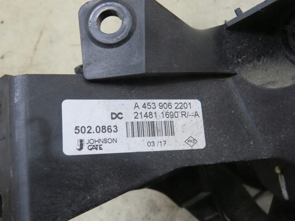 фото №3, Вентилятор twingo iii 14- 214811690r