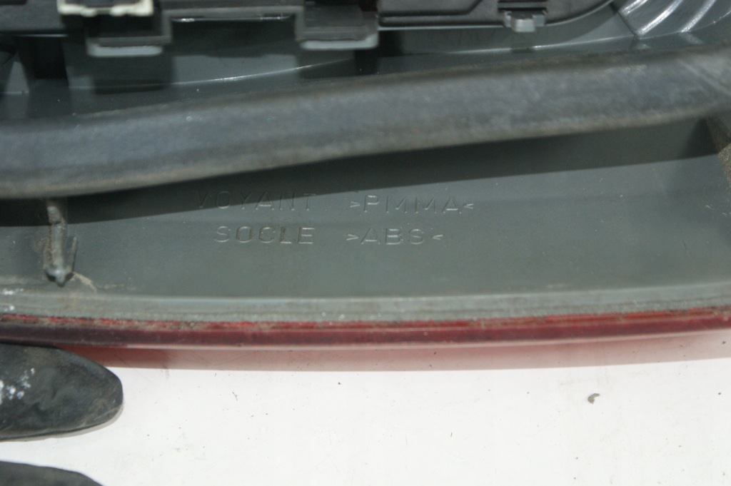 Лампа правая задняя правый задний  w бампер citroen evasion synergie б/у с Разборки