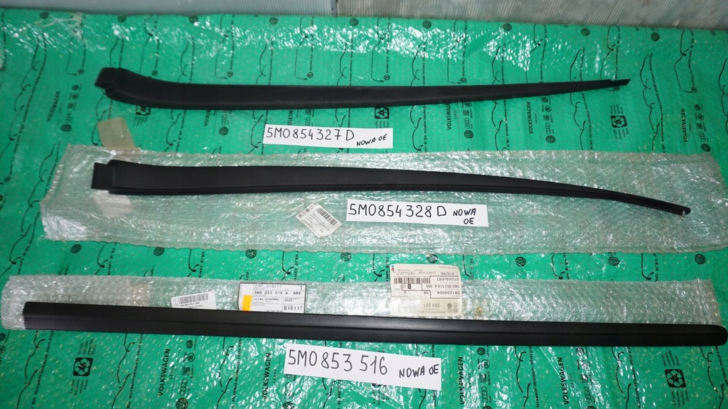 фото №1, Молдинг стекло лобовое передней левая golf v plus