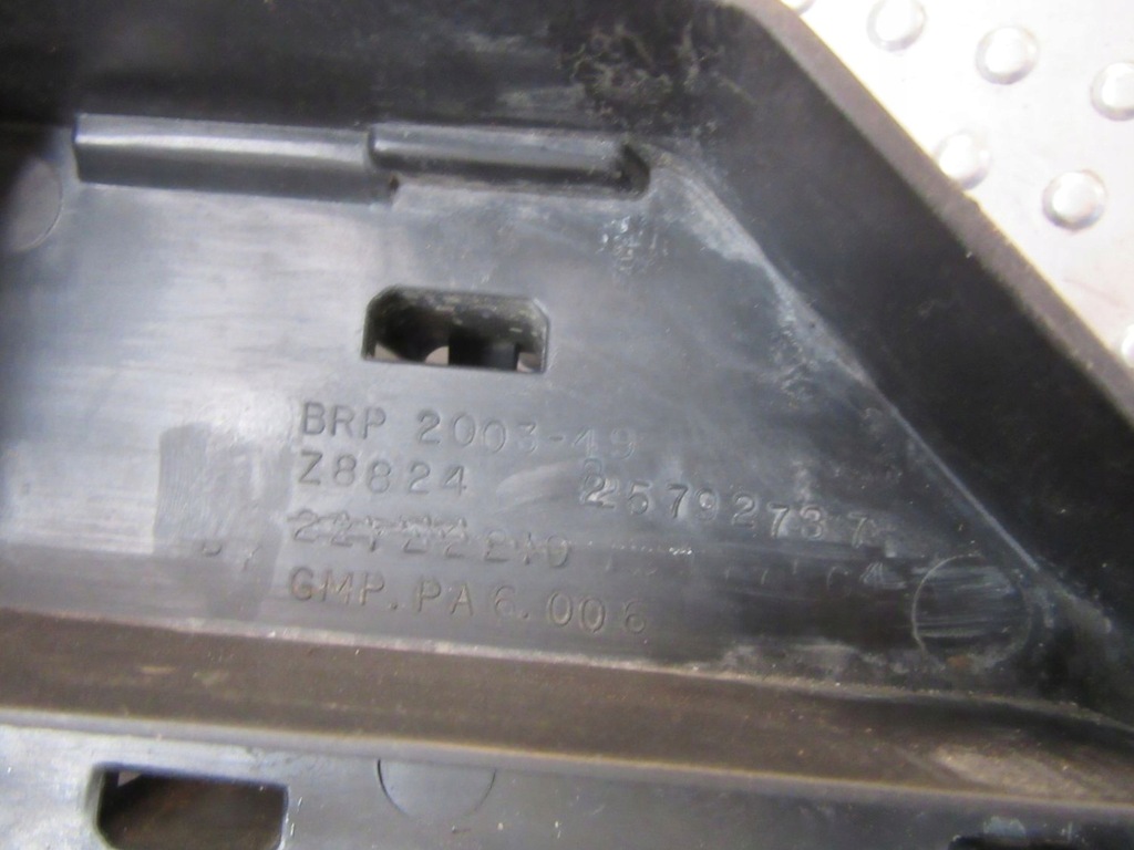 фото №5, Chevrolet hhr 2007 основание корпус аккумулятора