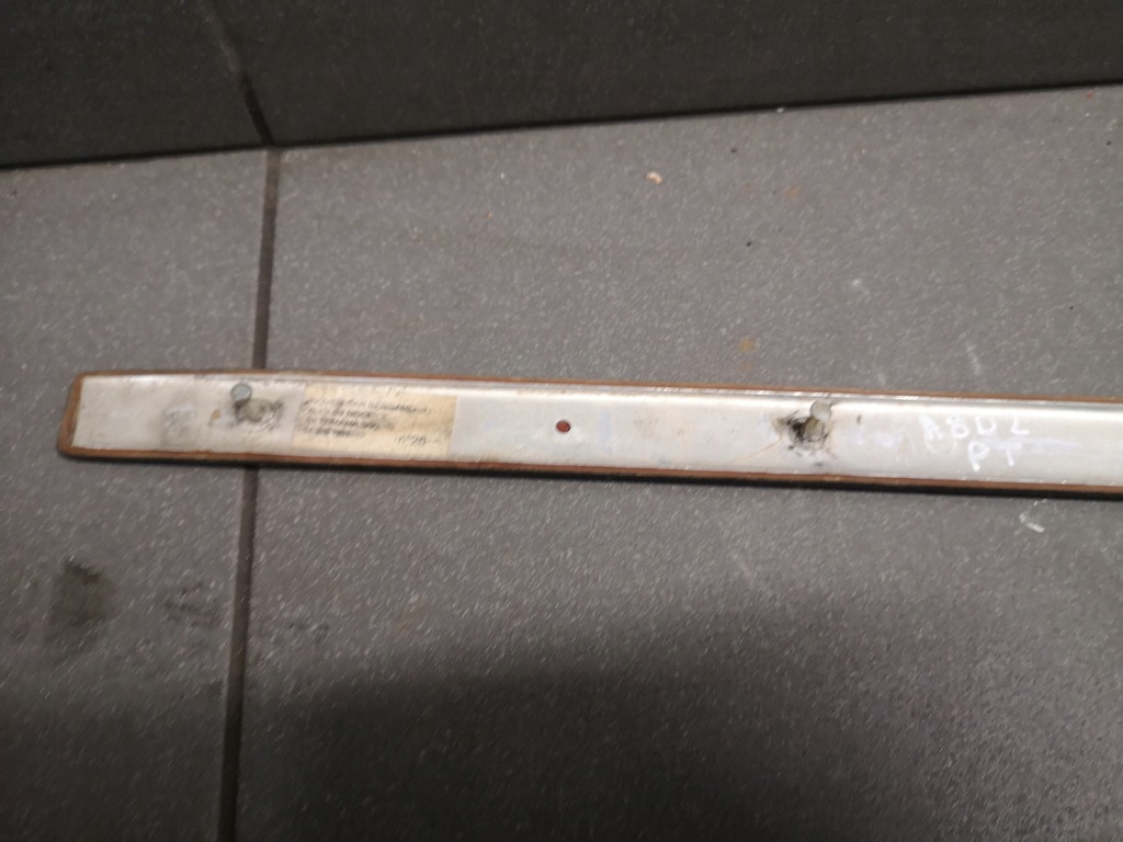 фото №9, Молдинг dekor drewno правий задня audi a8 d2 4d0867420