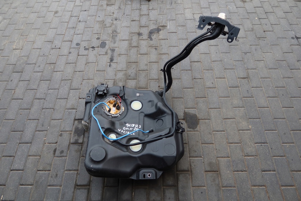 фото №1, Бак пального golf viii 5q020102