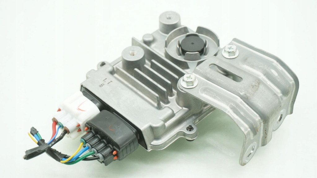 Купити Модуль блок керування насоса паливної  lexus rx450h iv 3.5 v6 89571-58010