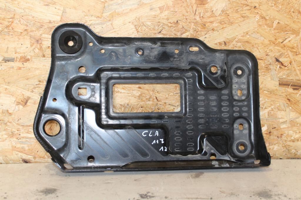 фото №1, Основание аккумулятор mercedes cla w117